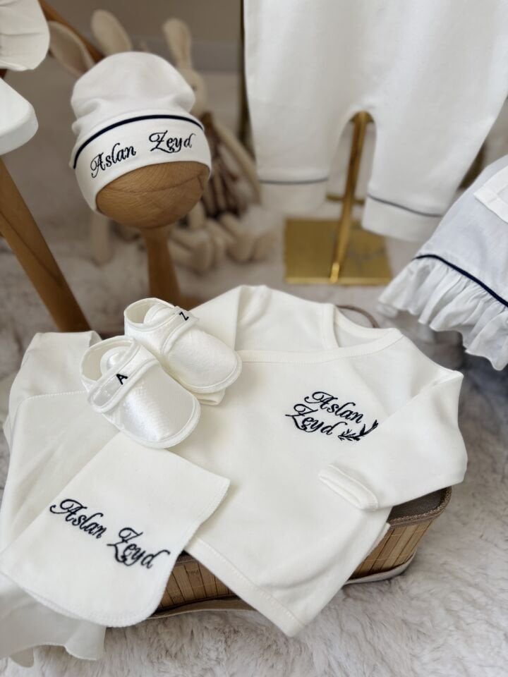 LACİVERT HASTANE ÇIKIŞI